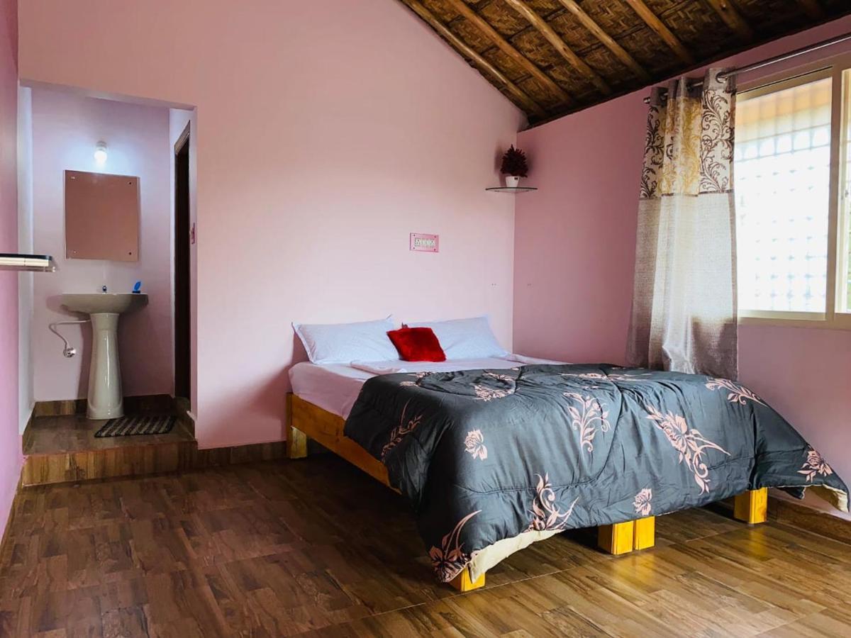 Prajwal Home Stay Hampi Eksteriør billede