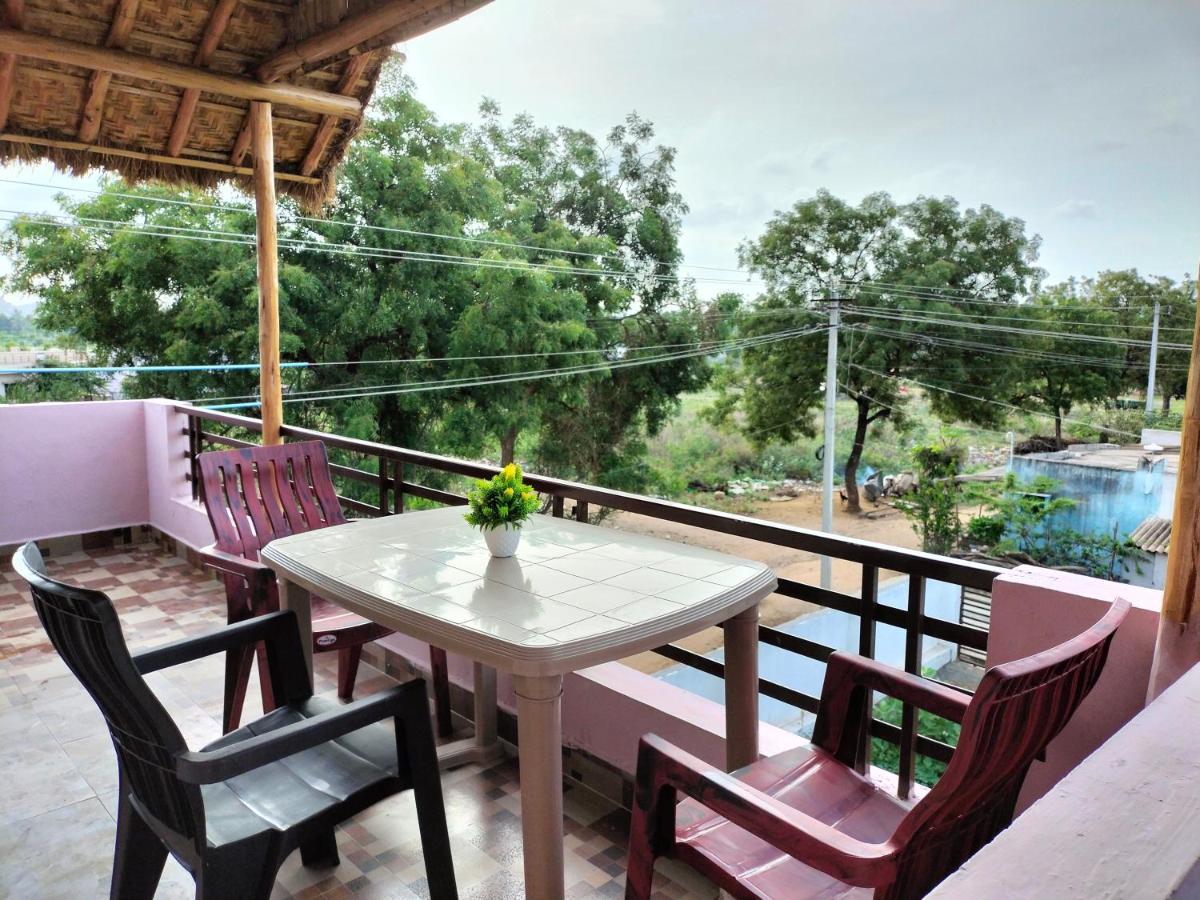 Prajwal Home Stay Hampi Eksteriør billede