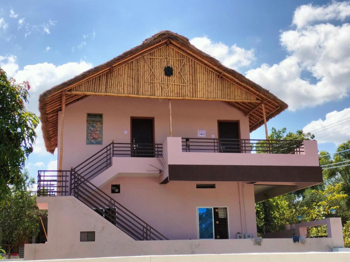 Prajwal Home Stay Hampi Eksteriør billede